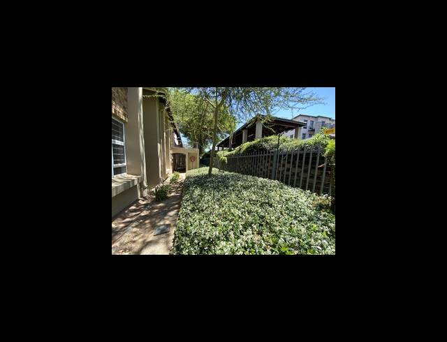 2 BEDROOM APARTMENT RENTED IN BRYANSTON
